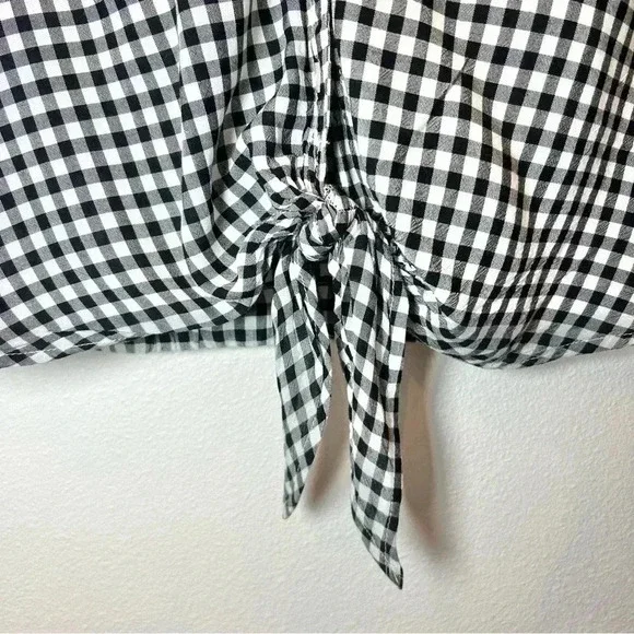 Jones New York Women's Front Tie Button Down Gingham Blouse Size Medium - Picture 7 of 13